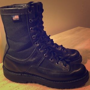 Women’s Danner Acadia Gore-Tex Duty Boots in EUC